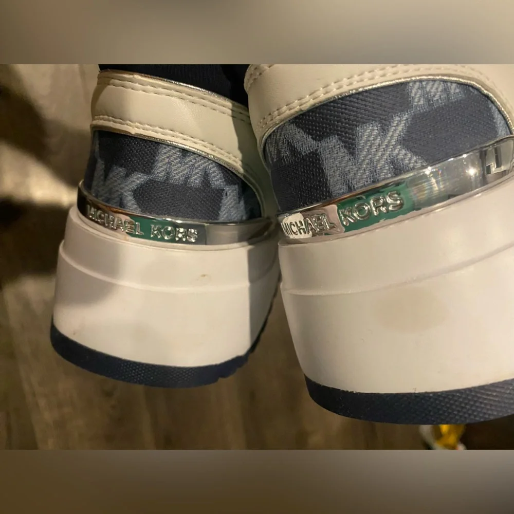 Michael Kors Training Shoes - Picture 14 of 15